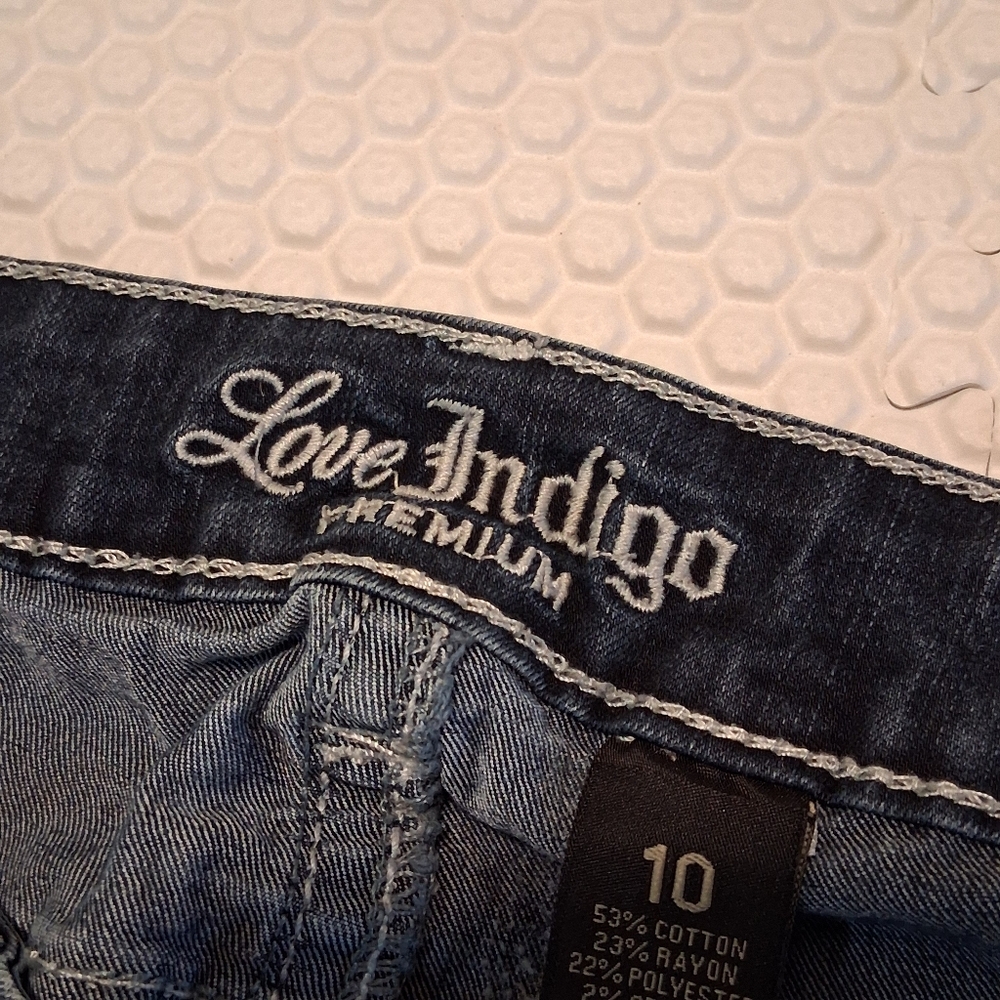 Love Indigo Premium | Embellished Pocket Jeans | Angel Wings | Size 10 - Picture 6 of 7